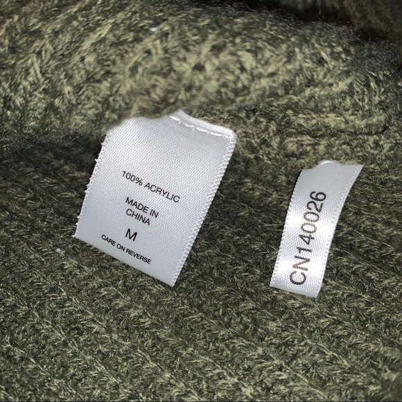 NEW YORK & COMPANY Sweater Olive Green Cold Shoulder medium - Picture 7 of 9